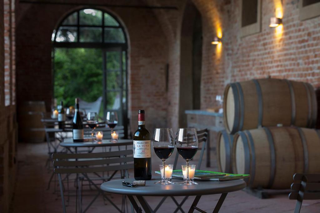 Marchesi Alfieri - Cantine E Ospitalita San Martino Alfieri Экстерьер фото